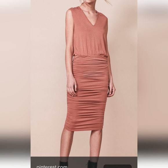 Krisa rouched dress new with tags size small - Picture 5 of 5